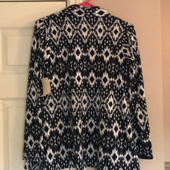 Navy and White Patterned Open Front Sweater - Picture 6 of 6